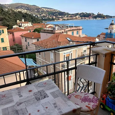 Apartmán 50 M From The Beach, Lerici-5 Terre, Gulf View