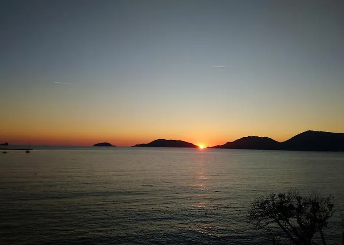 50 M From The Beach, Lerici-5 Terre, Gulf View *