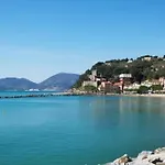 50 M From The Beach, Lerici-5 Terre, Gulf View *