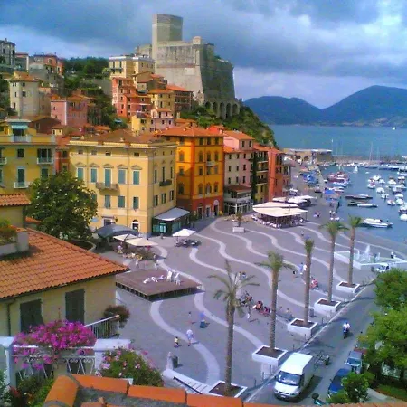 Apartment 50 M From The Beach, Lerici-5 Terre, Gulf View